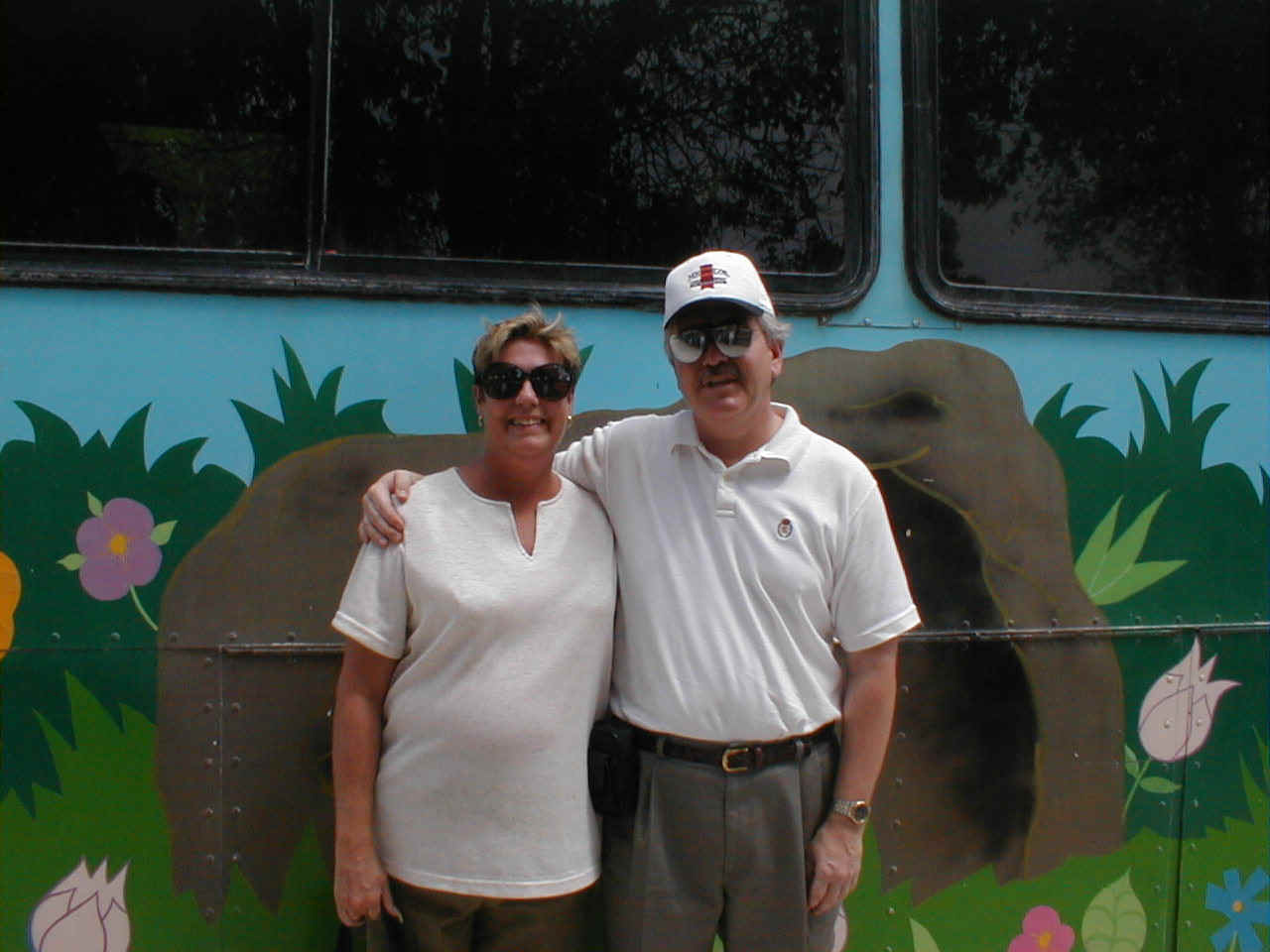 Frank & Carol.jpg (187568 bytes)