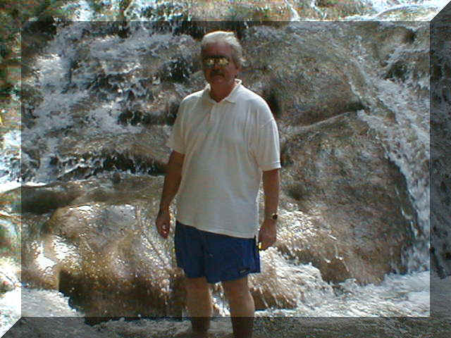 Frank @ DF2.jpg (60652 bytes)