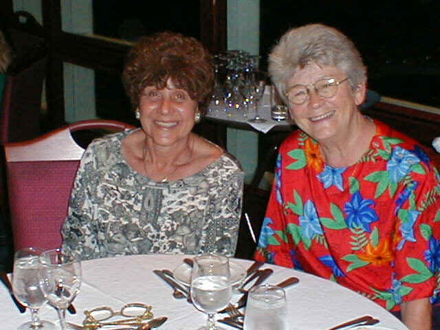 Rose & Nora.jpg (58368 bytes)