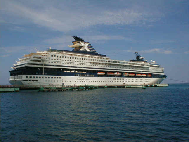 Ship1.jpg (30424 bytes)